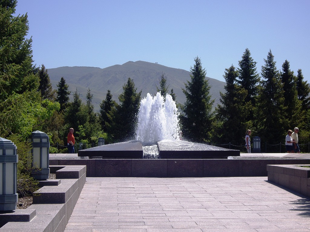 UT2009-SLC-8207